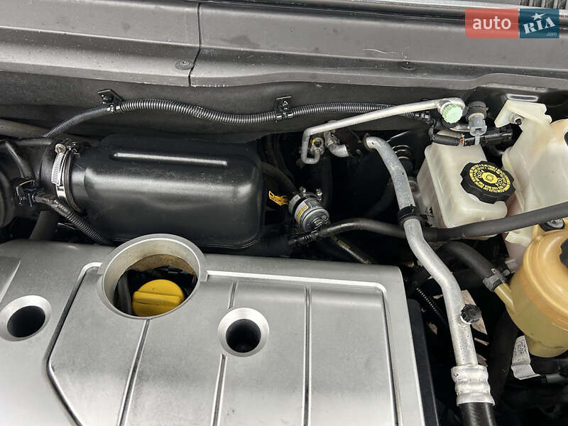 Внедорожник / Кроссовер Chevrolet Captiva 2010 в Нововолынске