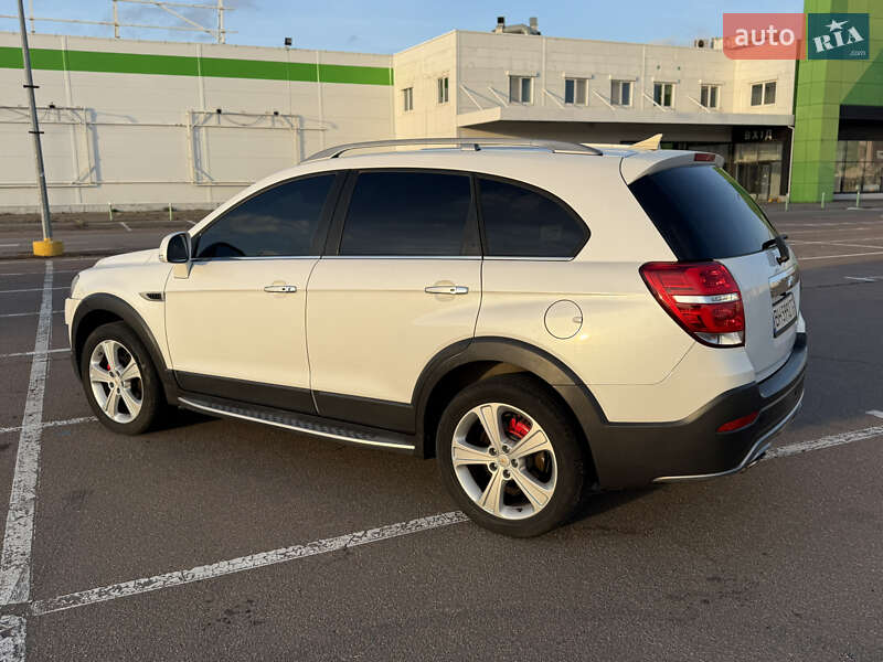 Позашляховик / Кросовер Chevrolet Captiva 2015 в Одесі