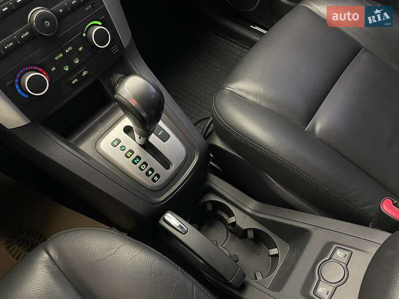 Позашляховик / Кросовер Chevrolet Captiva 2008 в Києві