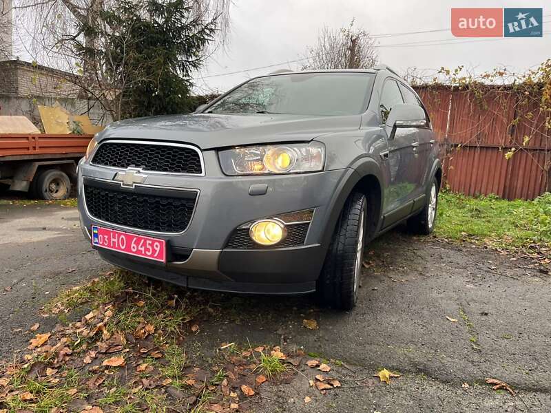 Внедорожник / Кроссовер Chevrolet Captiva 2012 в Луцке