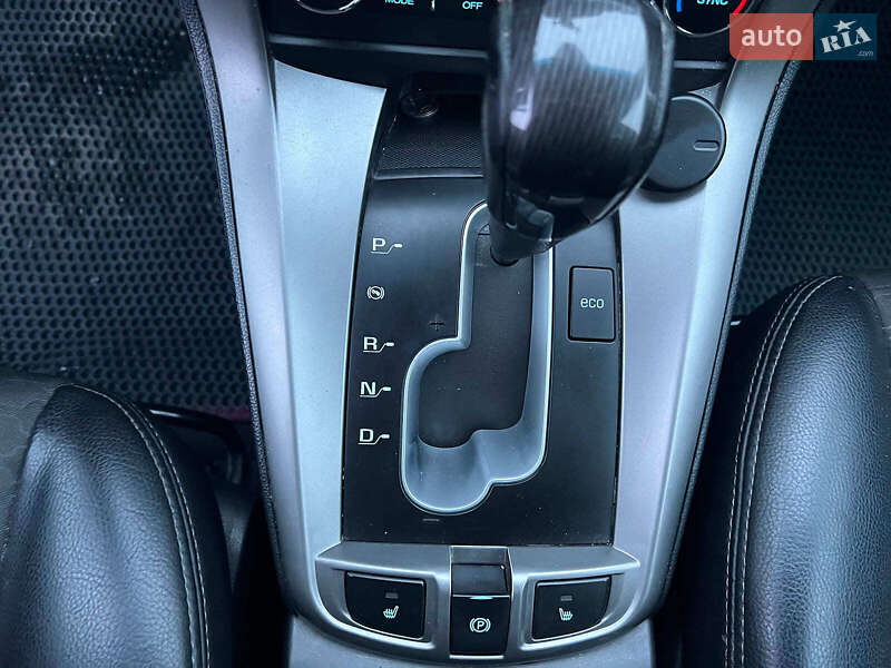 Позашляховик / Кросовер Chevrolet Captiva 2014 в Львові