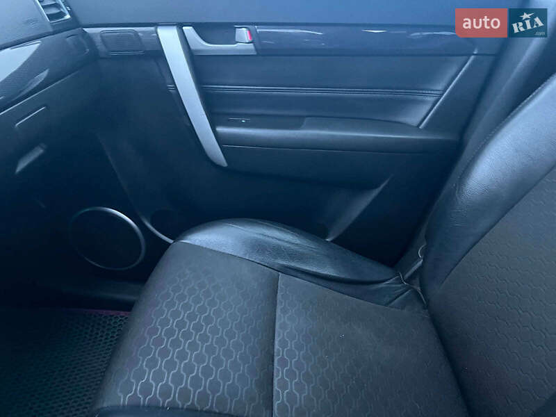 Позашляховик / Кросовер Chevrolet Captiva 2014 в Львові