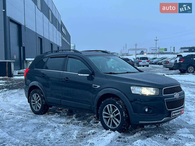 Позашляховик / Кросовер Chevrolet Captiva 2014 в Львові