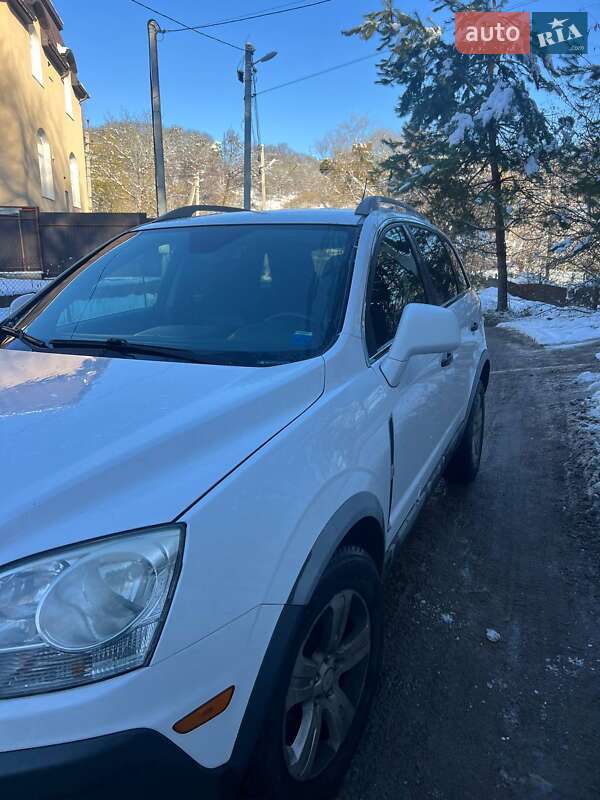 Внедорожник / Кроссовер Chevrolet Captiva 2014 в Львове