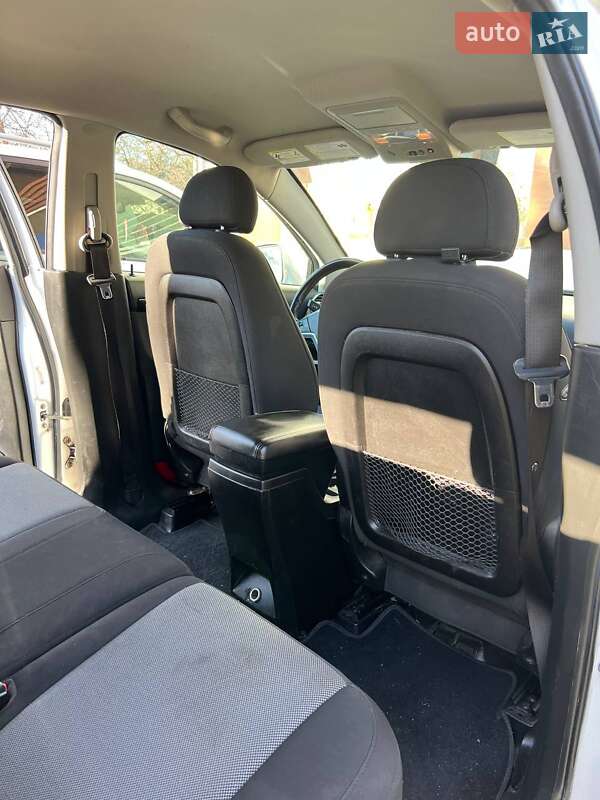 Внедорожник / Кроссовер Chevrolet Captiva 2014 в Львове