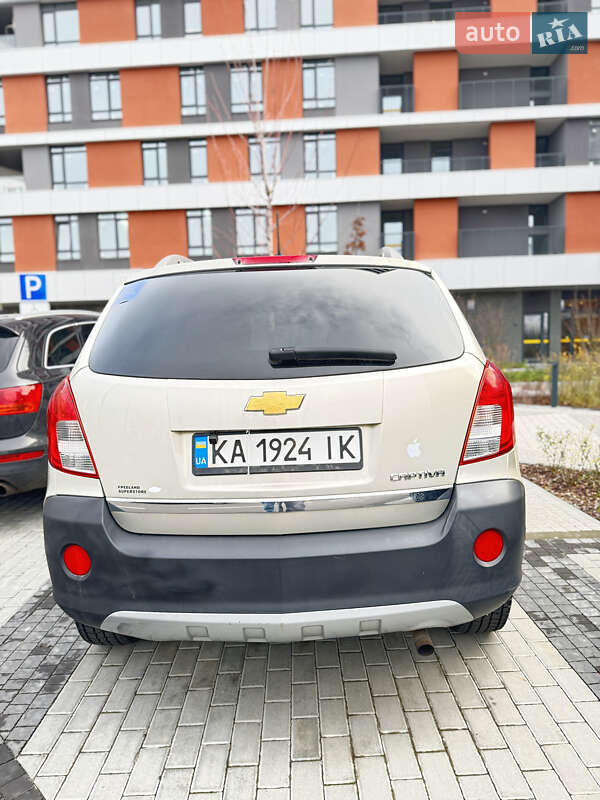 Внедорожник / Кроссовер Chevrolet Captiva 2014 в Киеве