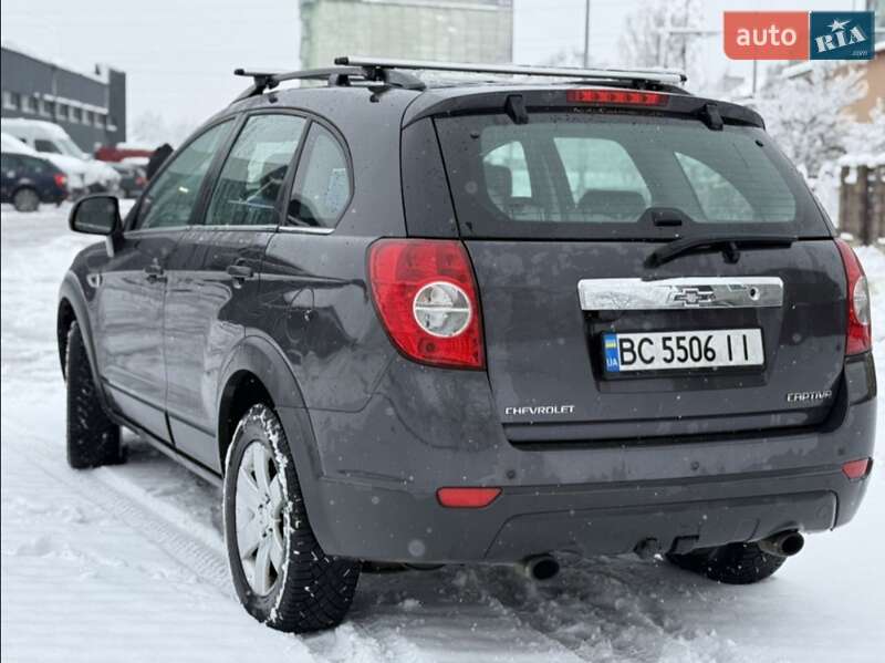 Позашляховик / Кросовер Chevrolet Captiva 2012 в Турці