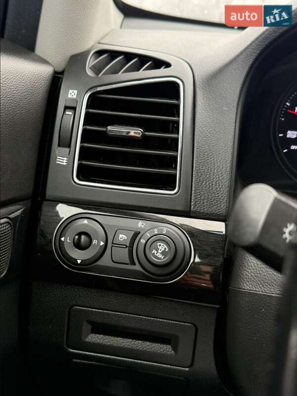 Позашляховик / Кросовер Chevrolet Captiva 2012 в Турці