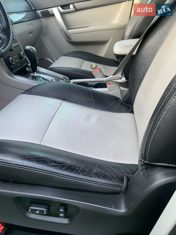 Внедорожник / Кроссовер Chevrolet Captiva 2011 в Сарнах