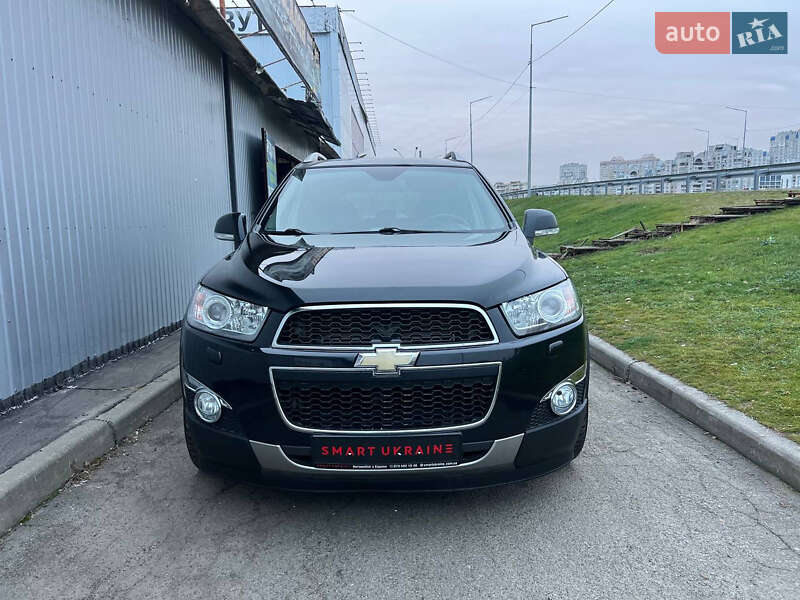 Внедорожник / Кроссовер Chevrolet Captiva 2011 в Киеве
