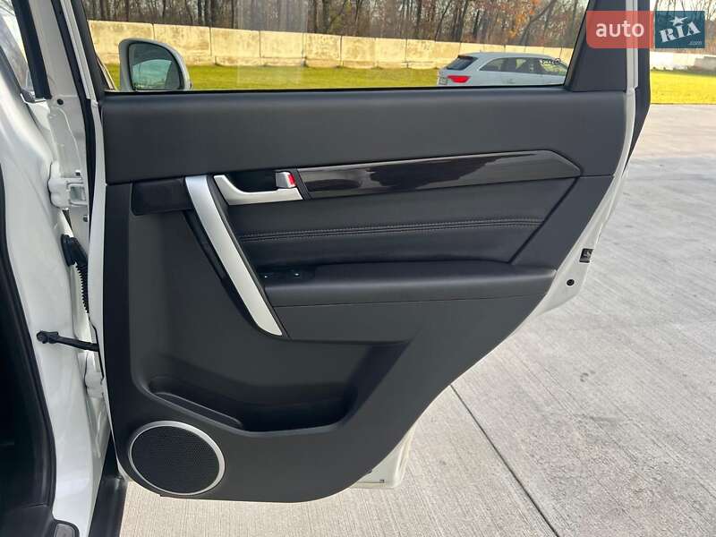 Внедорожник / Кроссовер Chevrolet Captiva 2013 в Луцке