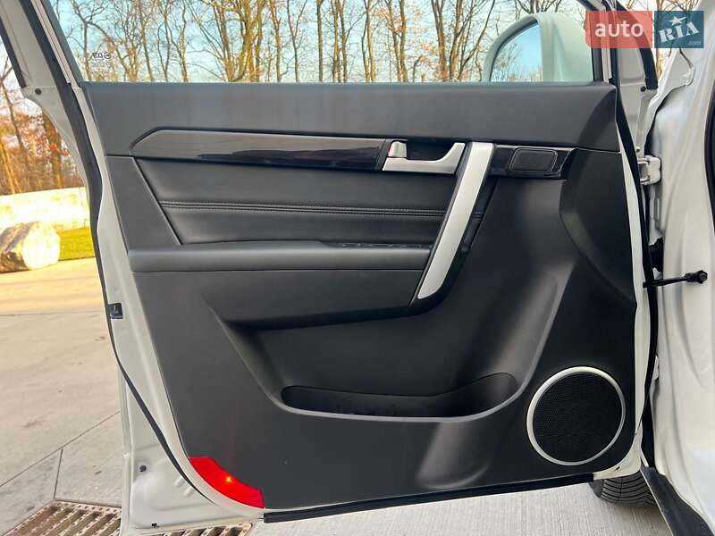 Внедорожник / Кроссовер Chevrolet Captiva 2013 в Луцке