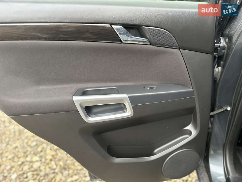 Позашляховик / Кросовер Chevrolet Captiva 2013 в Львові