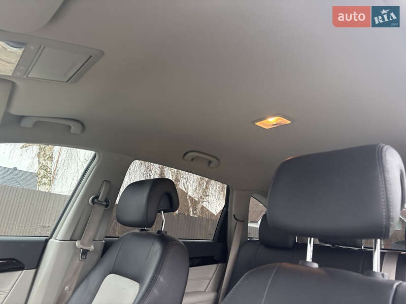 Внедорожник / Кроссовер Chevrolet Captiva 2013 в Луцке