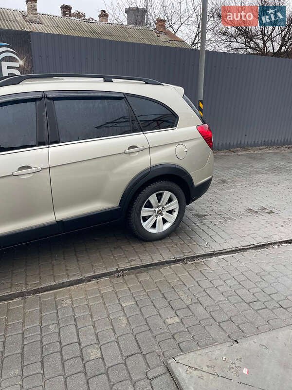 Позашляховик / Кросовер Chevrolet Captiva 2007 в Дніпрі фото 3 Позашляховик / Кросовер Chevrolet Captiva 2007 в Дніпрі