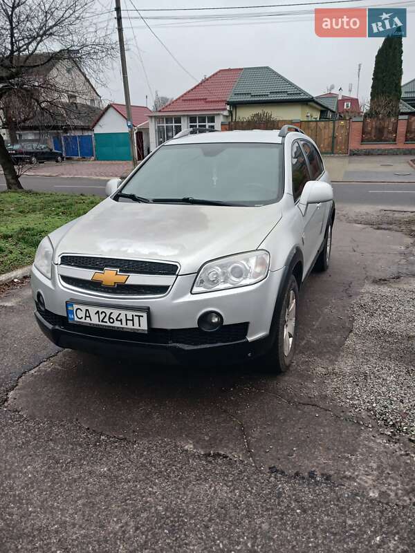 Внедорожник / Кроссовер Chevrolet Captiva 2010 в Черкассах фото 4 Внедорожник / Кроссовер Chevrolet Captiva 2010 в Черкассах