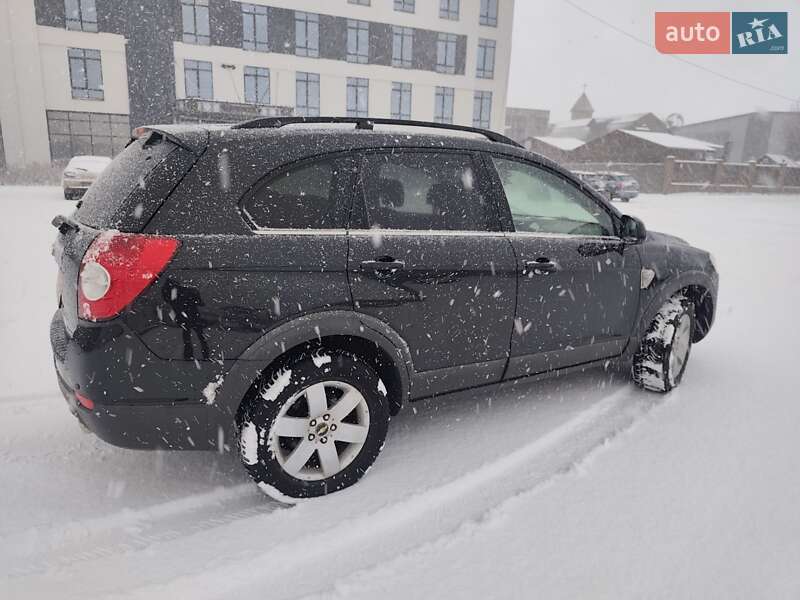 Позашляховик / Кросовер Chevrolet Captiva 2010 в Житомирі