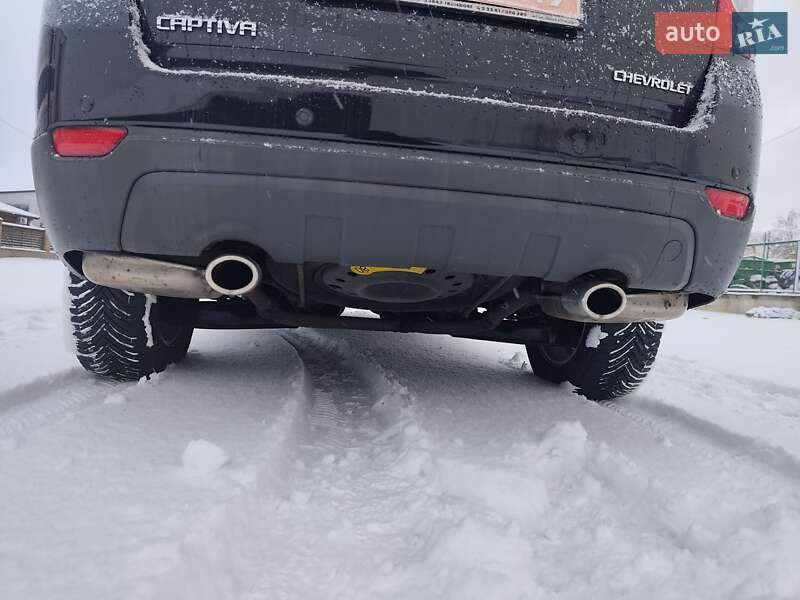 Позашляховик / Кросовер Chevrolet Captiva 2010 в Житомирі