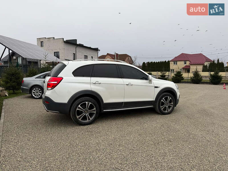 Позашляховик / Кросовер Chevrolet Captiva 2016 в Тернополі