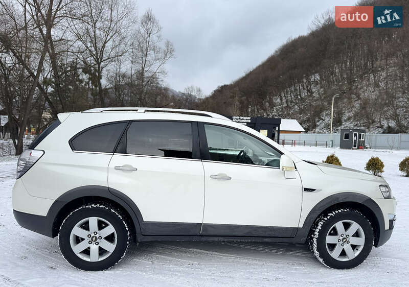 Внедорожник / Кроссовер Chevrolet Captiva 2012 в Сваляве