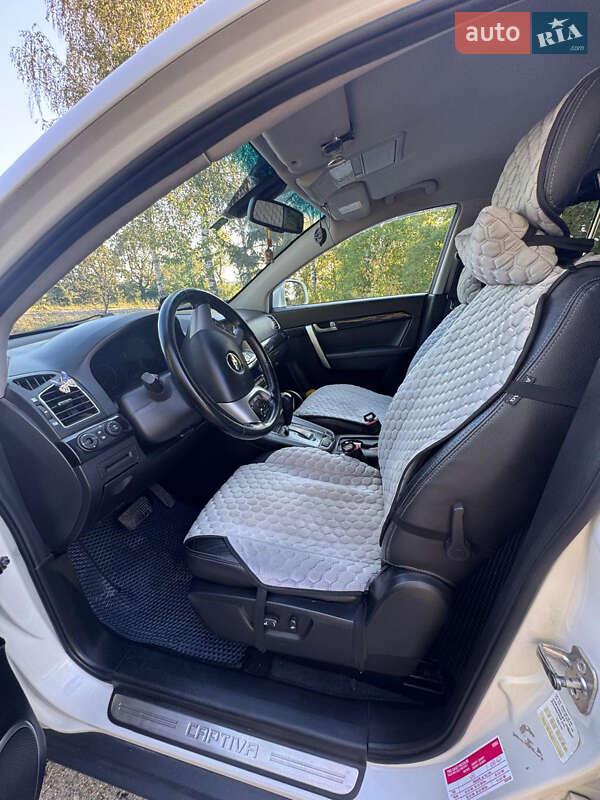 Внедорожник / Кроссовер Chevrolet Captiva 2012 в Кельменцах