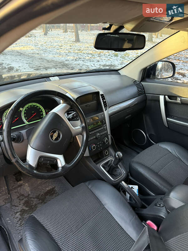 Внедорожник / Кроссовер Chevrolet Captiva 2008 в Черновцах фото 13 Внедорожник / Кроссовер Chevrolet Captiva 2008 в Черновцах