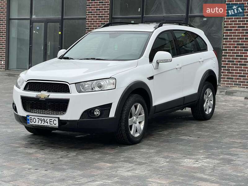 Позашляховик / Кросовер Chevrolet Captiva 2011 в Чернівцях