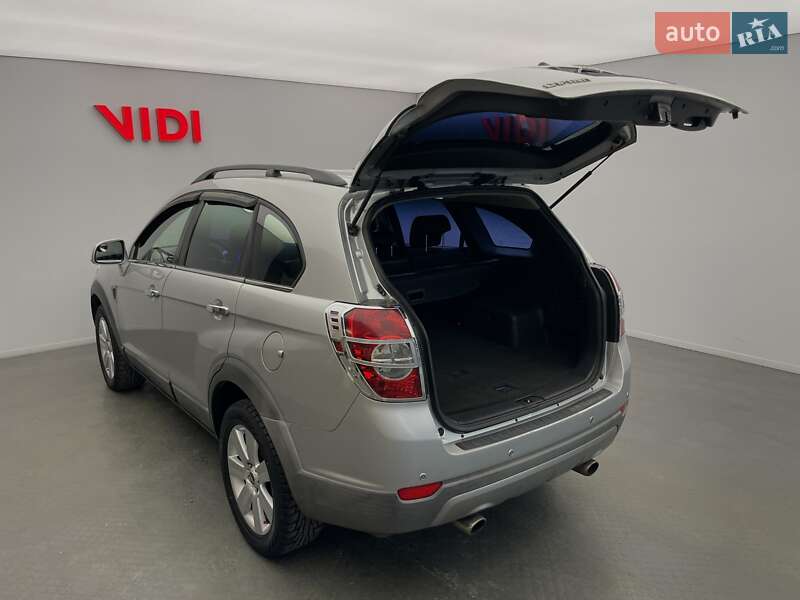 Внедорожник / Кроссовер Chevrolet Captiva 2008 в Киеве