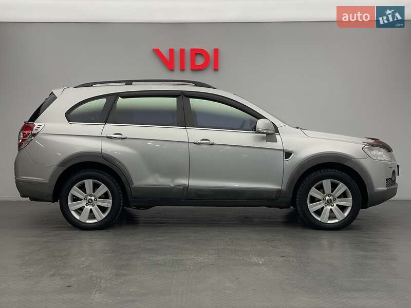 Внедорожник / Кроссовер Chevrolet Captiva 2008 в Киеве