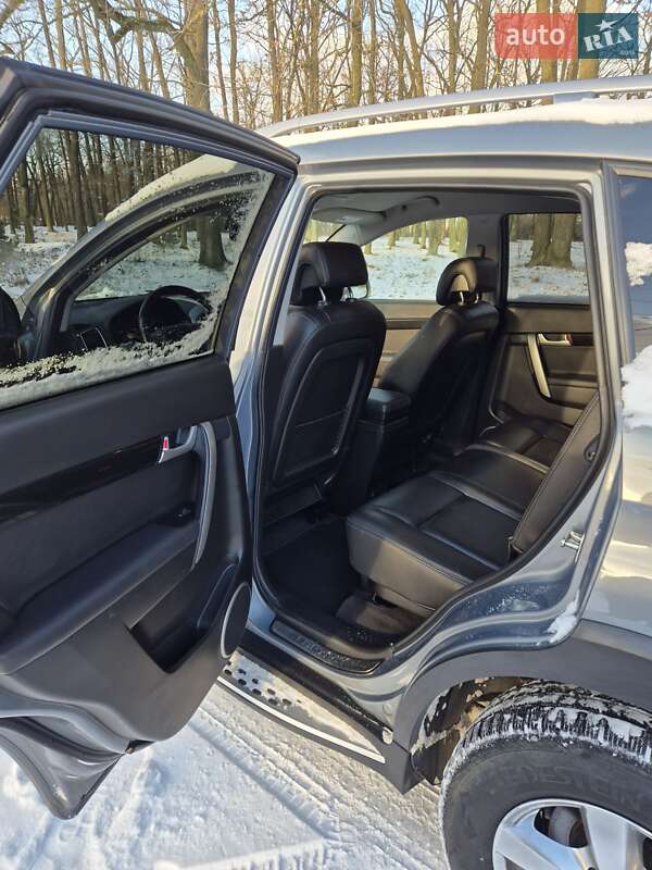 Позашляховик / Кросовер Chevrolet Captiva 2011 в Ківерцях