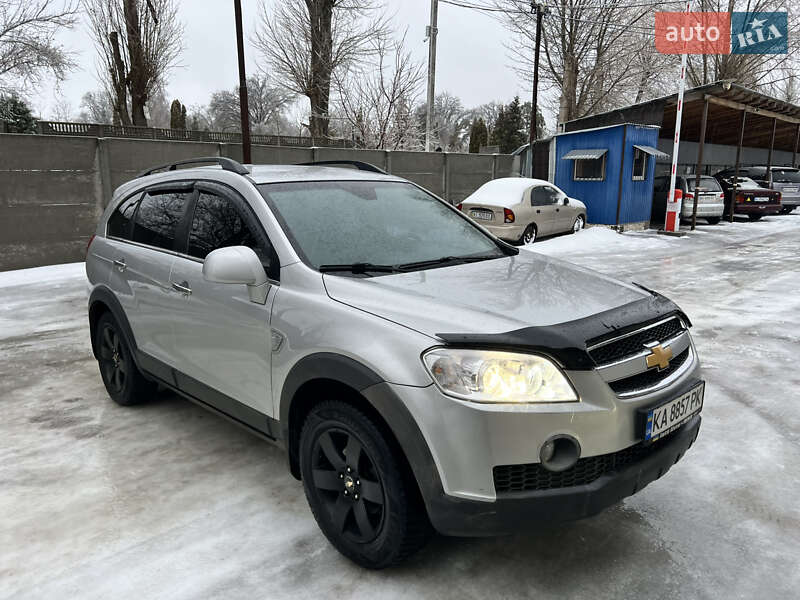 Позашляховик / Кросовер Chevrolet Captiva 2008 в Києві