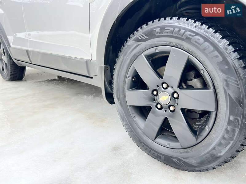 Позашляховик / Кросовер Chevrolet Captiva 2008 в Києві