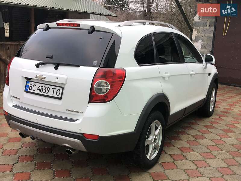 Внедорожник / Кроссовер Chevrolet Captiva 2011 в Жовкве