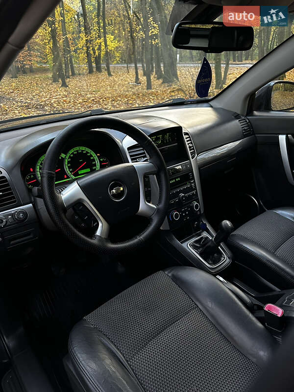 Внедорожник / Кроссовер Chevrolet Captiva 2008 в Киеве
