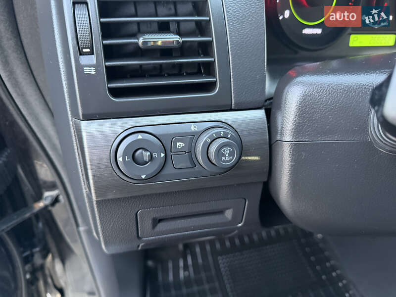 Внедорожник / Кроссовер Chevrolet Captiva 2010 в Здолбунове