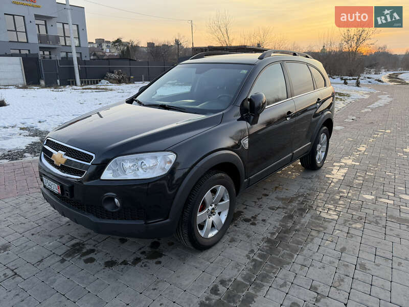 Внедорожник / Кроссовер Chevrolet Captiva 2010 в Здолбунове
