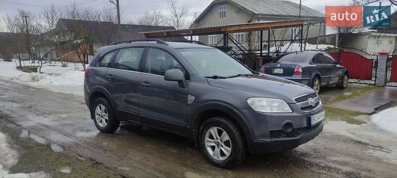 Внедорожник / Кроссовер Chevrolet Captiva 2010 в Бурштыне
