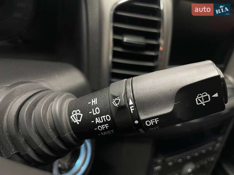 Внедорожник / Кроссовер Chevrolet Captiva 2014 в Киеве