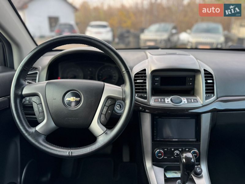 Внедорожник / Кроссовер Chevrolet Captiva 2013 в Дубно