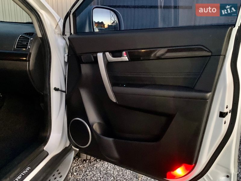 Внедорожник / Кроссовер Chevrolet Captiva 2013 в Дрогобыче