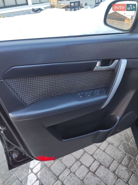 Позашляховик / Кросовер Chevrolet Captiva 2010 в Житомирі