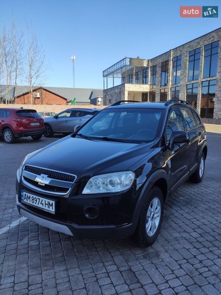 Позашляховик / Кросовер Chevrolet Captiva 2010 в Житомирі
