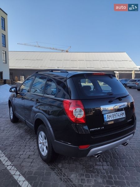 Позашляховик / Кросовер Chevrolet Captiva 2010 в Житомирі