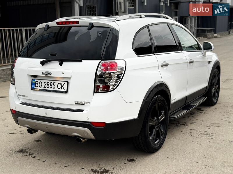 Позашляховик / Кросовер Chevrolet Captiva 2012 в Чорткові
