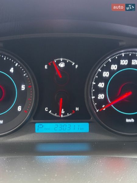 Позашляховик / Кросовер Chevrolet Captiva 2012 в Чорткові