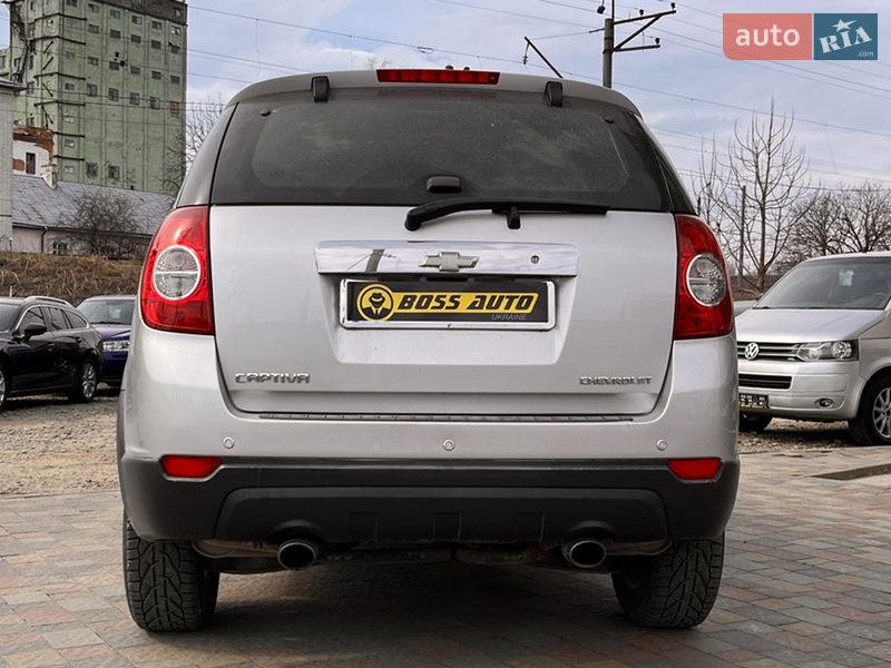 Внедорожник / Кроссовер Chevrolet Captiva 2011 в Стрые