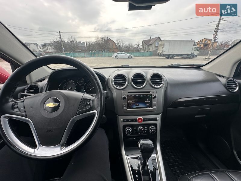 Внедорожник / Кроссовер Chevrolet Captiva 2013 в Киеве