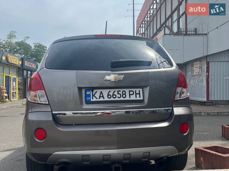 Позашляховик / Кросовер Chevrolet Captiva 2012 в Києві