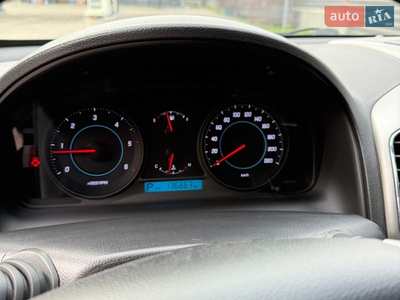 Позашляховик / Кросовер Chevrolet Captiva 2012 в Житомирі