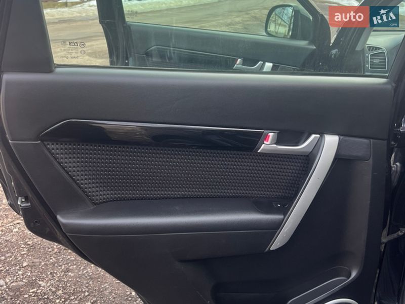 Позашляховик / Кросовер Chevrolet Captiva 2012 в Луцьку